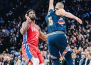 开云体育官网-包含格拉茨球员独中两元，助球队逆转击败对手的词条