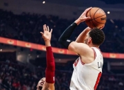 开云体育官方网站-公牛逆转76人，拉文点燃赛场