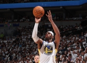 开云体育APP下载-勇士险胜热火，拉文点燃赛场