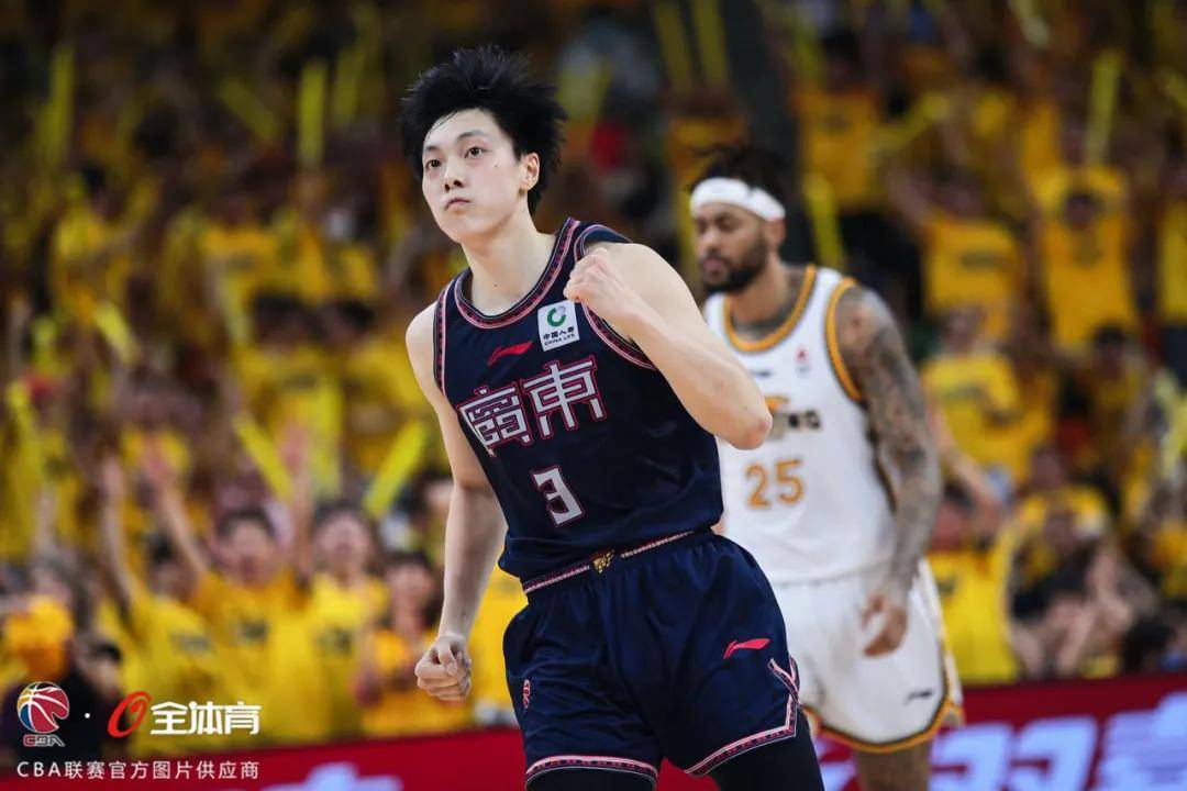 关于瑞士完胜日本,布鲁诺三分雨点燃全场的信息 关于瑞士完胜日本,布鲁诺三分雨点燃全场的信息