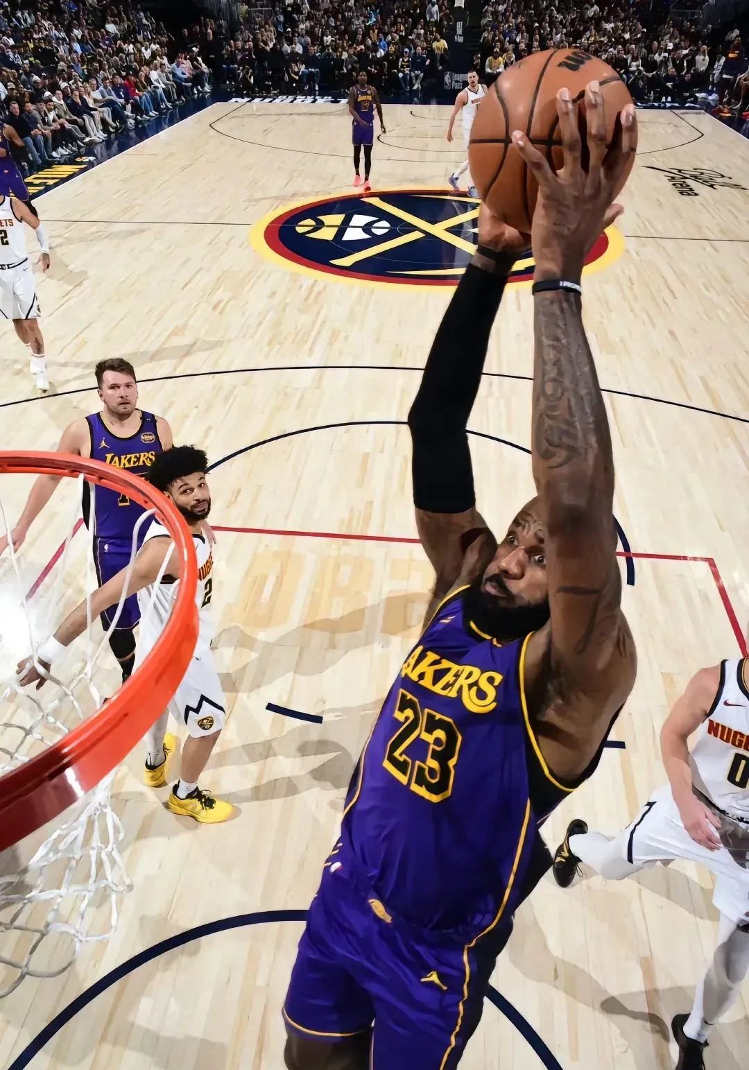 黄蜂翻盘湖人B队,欧文绝境逆转 黄蜂翻盘湖人B队,欧文绝境逆转