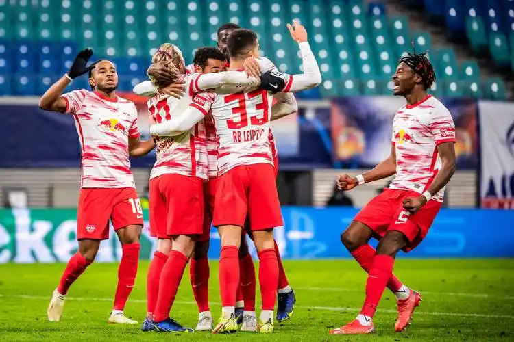 包含莱比锡红牛主场大捷,保持不败势头的词条 包含莱比锡红牛主场大捷,保持不败势头的词条