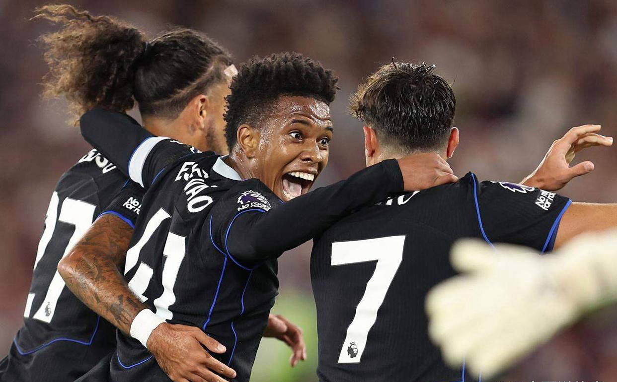 关于切尔西客场大胜，领先优势扩大的信息