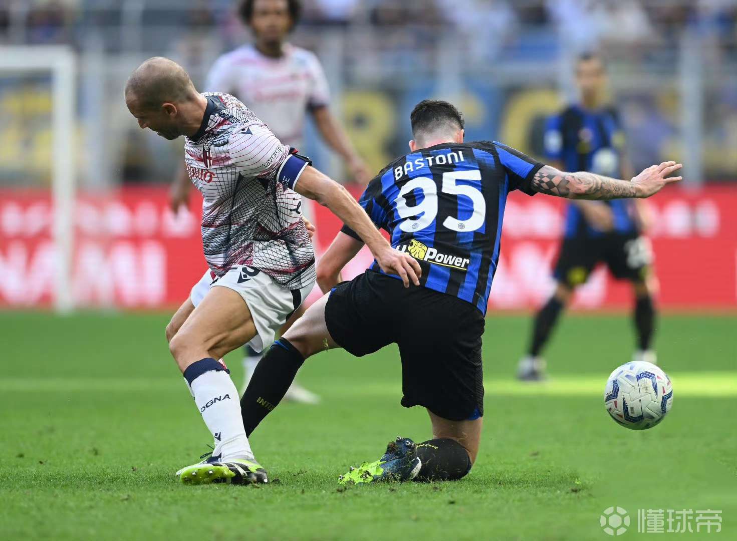 博洛尼亚球员被曝出不当行为 博洛尼亚球员被曝出不当行为