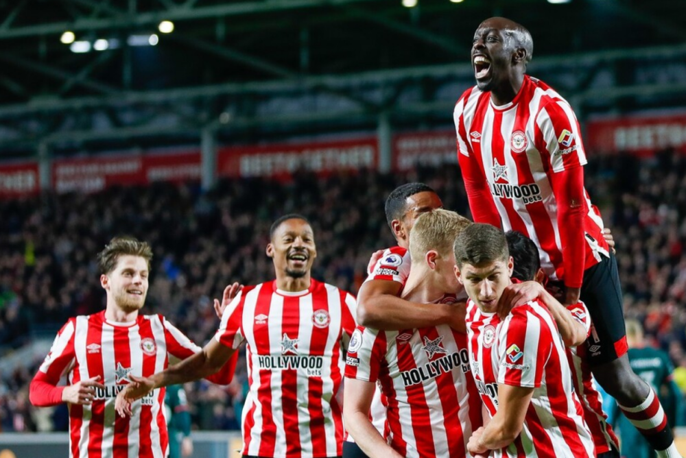 利物浦后卫固若金汤,稳守球门的简单介绍 利物浦后卫固若金汤,稳守球门的简单介绍