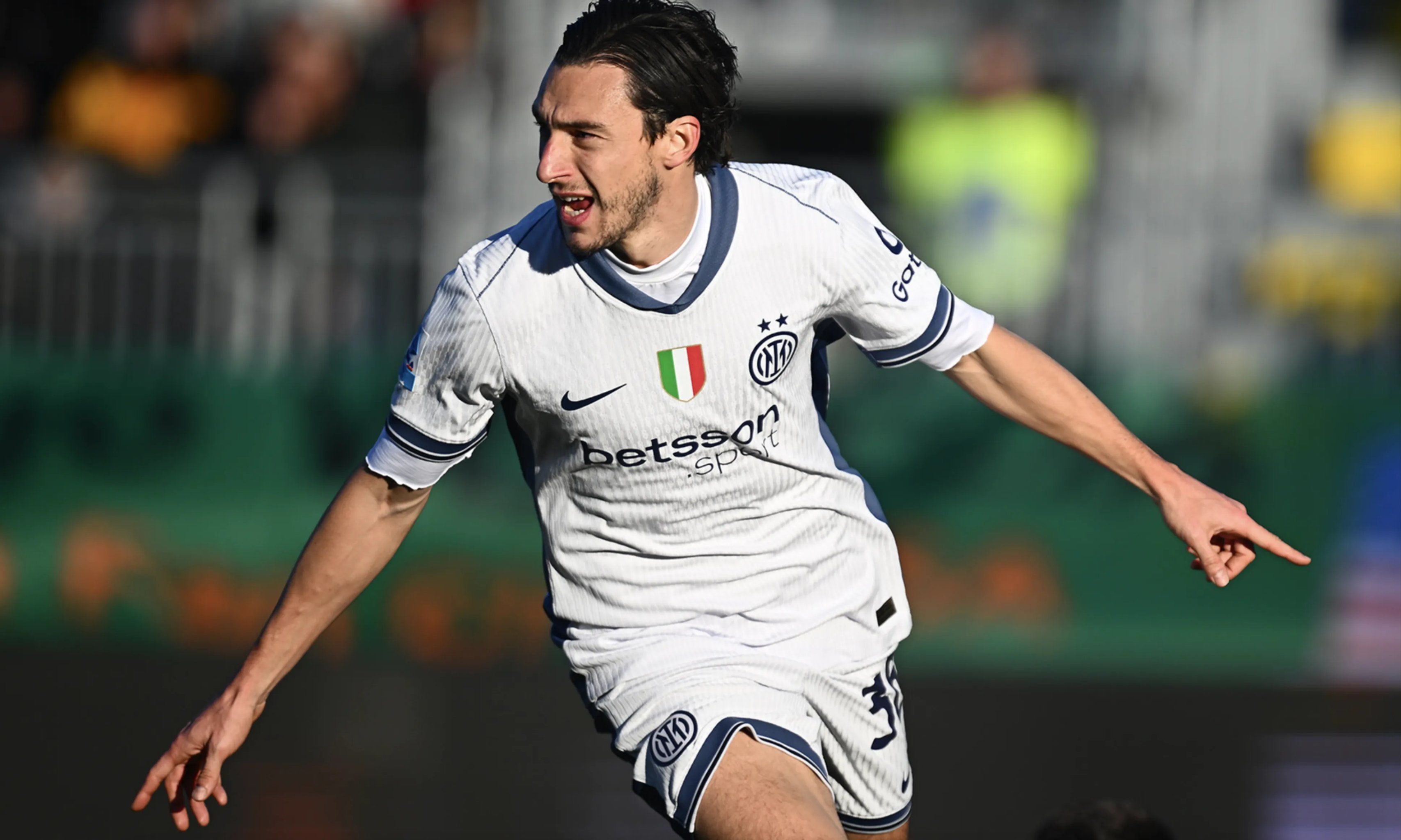 国米豪取客场三分，击败博洛尼亚