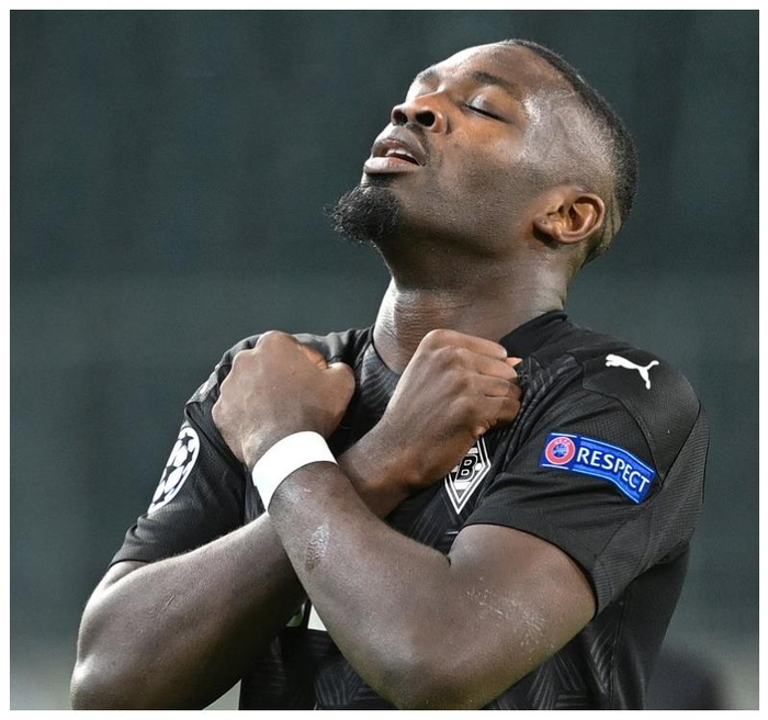 ALVIZU的上两战国家德比深化危机的简单介绍 ALVIZU的上两战国家德比深化危机的简单介绍