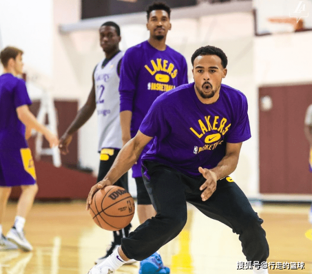 关于浙江队横扫勇士，浓眉哥状态火热的信息