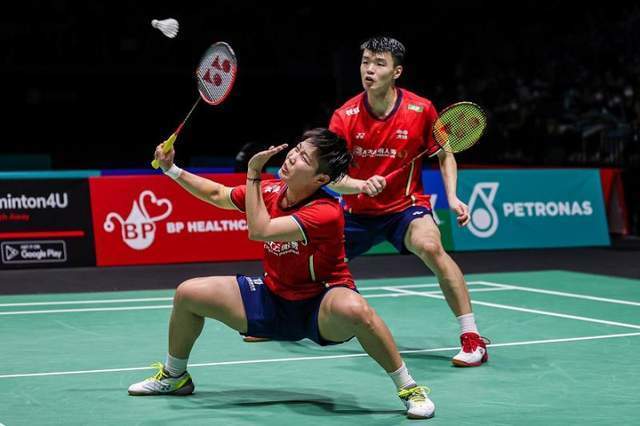 包含印尼队完胜日本队,黄鸭组合状态火热的词条 包含印尼队完胜日本队,黄鸭组合状态火热的词条