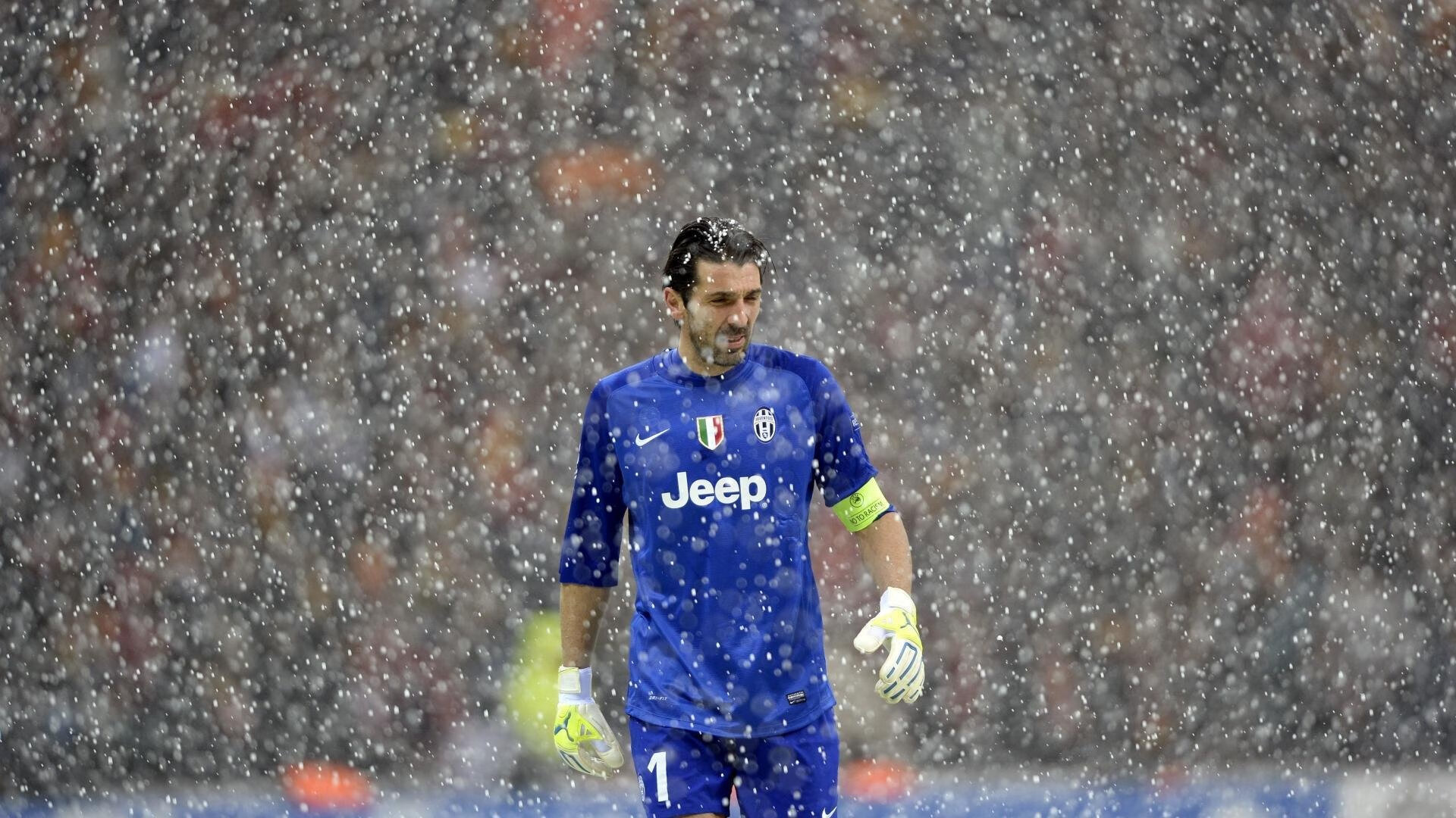 赛道与街道的交锋,当爵士封锁步行者,F1街道赛上演战术焦点战